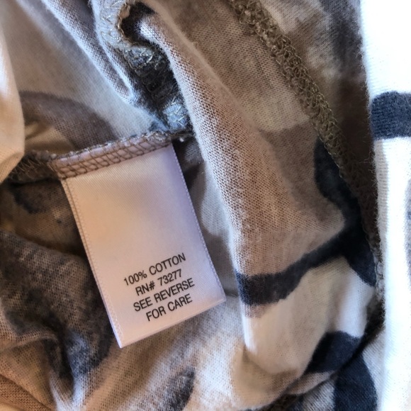 VERA WANG Simply Vera Print T-Shirt Size PL - Picture 5 of 6